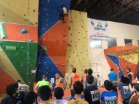 TÜRKIYE DAĞCıLıK FEDERASYONU - Öğrenciler Düz Duvara Tırmandı