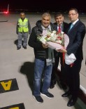 GAZIANTEP TICARET ODASı - Özel Jeti İle Gaziantep'e Gelen Suudi İş Adamı Havalimanında Çiçekle Karşılandı