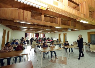 Trakya Üniversitesinden 'Gönül Elçileri Çocuk Akademisi' Projesi