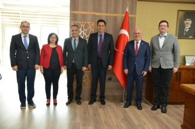 Uşak'ta AB'nin Geleceği Ve Türkiye AB İlişkileri Kongresi Yapıldı