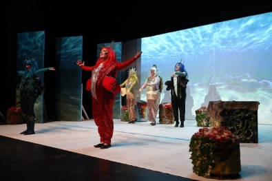 Denizli'de 3. Ulusal Çocuk Tiyatrosu Şenliği Başladı