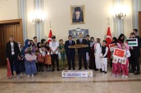 ULUSAL EGEMENLIK - Dünya Çocukları, Vali Yerlikaya'ya 'Barış Ekmeği' Hediye Etti