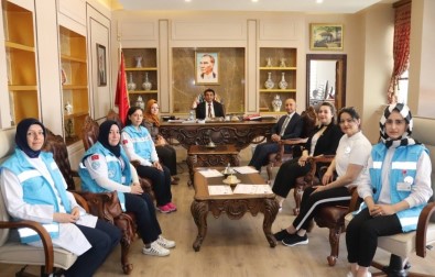 'Evde Sağlık Hizmetleri'nde Türkiye Birincisi Oldular