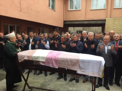 Kestiği Ağaçla Yere Düşen Teknisyen Son Yolcuğuna Uğurlandı