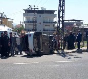 Nazilli'de Tır'ın Çarptığı Otomobil Devrildi