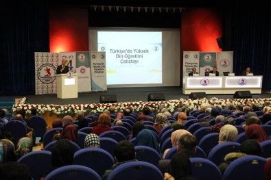 OMÜ'de Türkiye'de Yüksek Din Öğretimi Çalıştayı