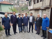 FATIH ÜRKMEZER - Safranbolu'da Meslek Liseliler Gönüllere Dokunuyor
