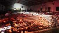 PASKALYA YORTUSU - Güney Afrika'da Kilise Duvarı Çöktü Açıklaması 13 Ölü