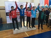 TÜRKİYE BİRİNCİSİ - Güreşçiler Malatya'dan Madalyalarla Döndü