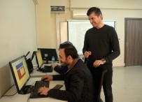 OSMANGAZI BELEDIYESI - Web Tasarımını OSMEK'te Öğreniyorlar