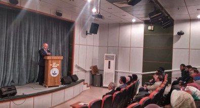 Ahlat'taki Öğretmenlere Yönelik Konferans