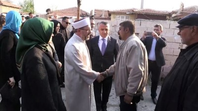 Ali Erbaş, Zeynep Esin'in Ailesini Ziyaret Etti