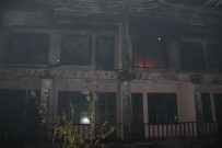 KÜÇÜKKUYU - Çanakkale'de Otel Yangını