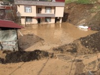 Şırnak'ta Heyelan, Evler Toprak Altında Kaldı