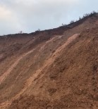 MAHSUR KALDI - Solhan'da Toprak Kayması
