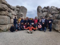 KAPADOKYA - Turizm Rehberleri Çorum'a Eğitim Gezisi Düzenledi