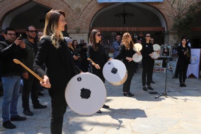 Aydın BŞB Kadın Mehteran Takımından Kuşadası'nda Konser