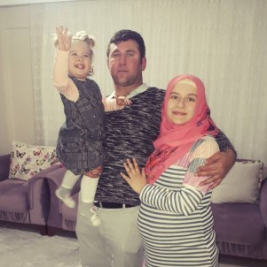 Balkondan Düşen 2 Yaşındaki Nisa Nur Hayatını Kaybetti