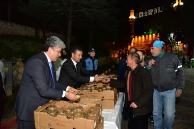 Bilecik Belediyesi'nden Helva İkramı