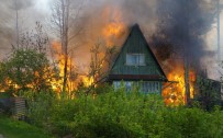 BAYKAL GÖLÜ - Çin'de Başlayan Orman Yangını Rusya'ya Sıçradı
