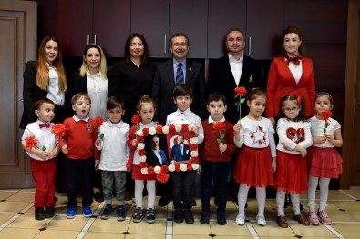 Çocuklardan Başkan Ataç'a 23 Nisan Ziyareti
