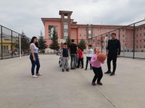 YARIŞ - Geleceğin Çocukları Sporla Buluştu