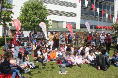 İzmir'de Erken 23 Nisan Coşkusu