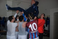 İŞARET DİLİ - Trabzon İşitme Engelli Takımı'nın Galibiyet Sevinci