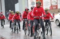 NECMETTİN ERBAKAN - Egzoz Dumana Dikkat Çekmek İçin Pedal Çevirdiler