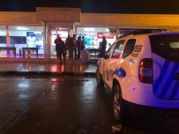 Kız Arkadaşına Mesaj Atatan Kişiyi Pompalı Tüfekle Yaraladı