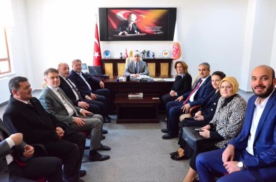 AK Parti'den Başkan Musa Yılmaz'a Tebrik Ziyareti