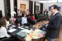 ULUSAL EGEMENLIK - Başkan Köse Koltuğu Devretti