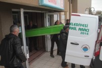 FıRAT ÜNIVERSITESI - Bıçaklı Saldırıda Öldürülen Annenin Cenazesi Morgdan Alındı