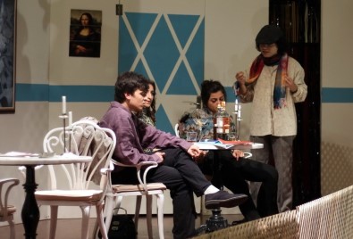 Geleceğin Hekimleri 'Kaos Teorileri' Oyununu Sahneledi