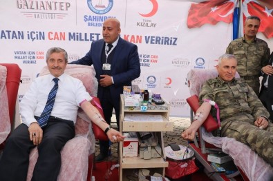 Şahinbey Belediyesi'nin Rekor Kan Bağışına Ödül