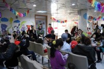 MEHMET CAN - 23 Nisanı Hastanede Geçiren Çocuklara Yapılan Etkinlik Moral Verdi