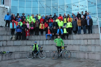 4. Düzce Bisiklet Festivali Katılımcıları Düzce Üniversitesi'ne Konuk Oldu