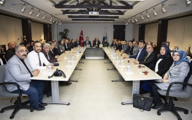 AK Parti İl Teşkilatı, Başkan Büyükkılıç'ı Ziyaret Etti
