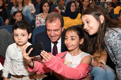 Başkan Seçer, Çocuk Festivali'nde Çocuklarla Bayram Coşkusu Yaşadı