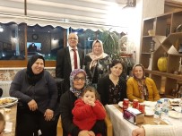 NEŞET ERTAŞ - Birlik Ve Beraberlik İçin Köyündeki Kadınlarla Bir Araya Geldi