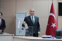 OSMAN ZOLAN - Büyükşehirde Seçimlerin Ardından İlk Meclis Toplantısı Yapıldı