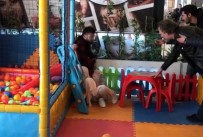 REHİN - Eşinin Başına Silah Dayayarak Rehin Aldı