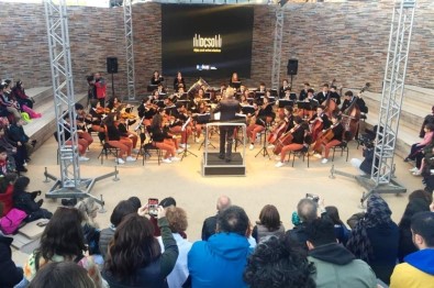 Göbeklitepe'de Çocuk Orkestrasından Senfoni Konseri