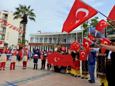 İzmir'in İlçelerini Bayram Coşkusu Sardı