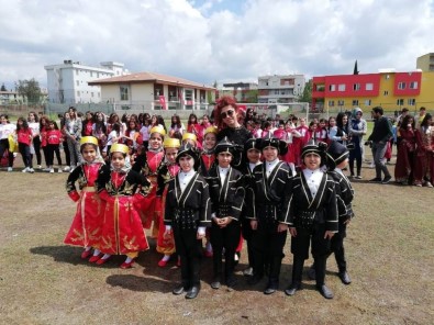 Silopi'de Halaylı 23 Nisan Kutlamaları