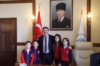 ULUSAL EGEMENLIK - Vali Arslantaş Koltuğunu Buse'ye Devretti