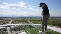 ALI ALTUNTAŞ - 114 Metrelik Kulenin Zirvesinde Golf Oynadılar