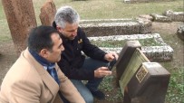 AKILLI TELEFON - Ahlat'taki Tarihi Yapılar 'Karekod' İle Tanıtılıyor