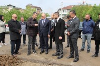 FARUK ÖZLÜ - Başkan Özlü Sahaya İndi