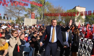 Bin Çocuk Anıtpark'tan Ata'sına Seslendi